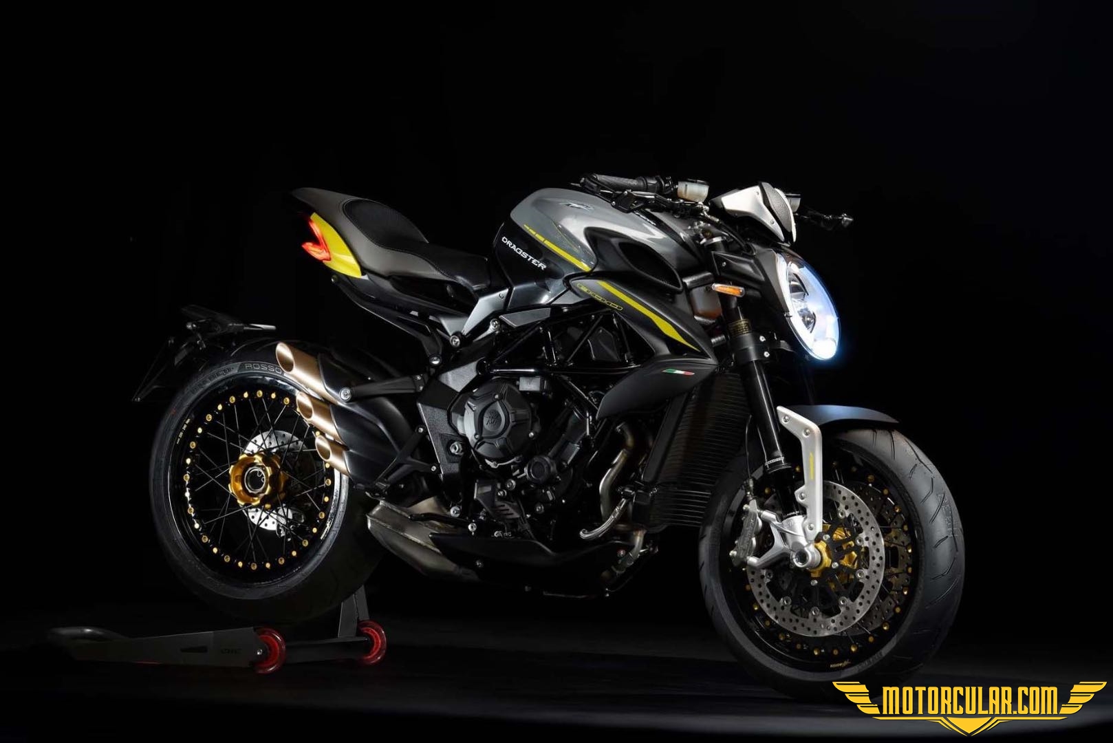 MV Agusta Dragster 800 RR www.motorcular.com