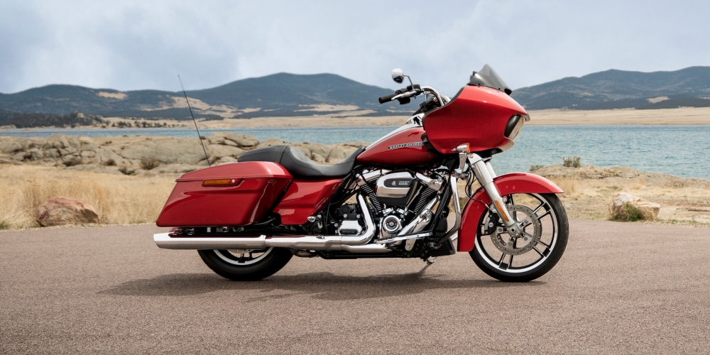 1000x1000_19-touring-road-glide-hdi-hero_273707640.jpg