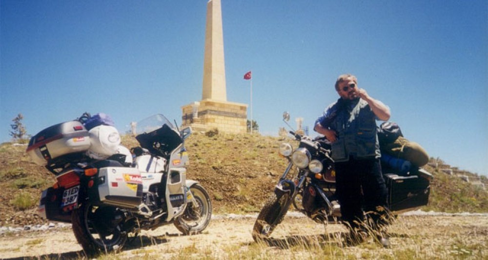 Yaşar Bedri, 20 yıl Motosiklet Üzerinde Geçen Bir Ömrü Yazdı