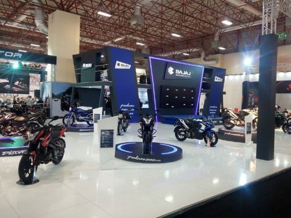 Bajaj 2 Yeni Modelle Fuara Çıkarma Yaptı