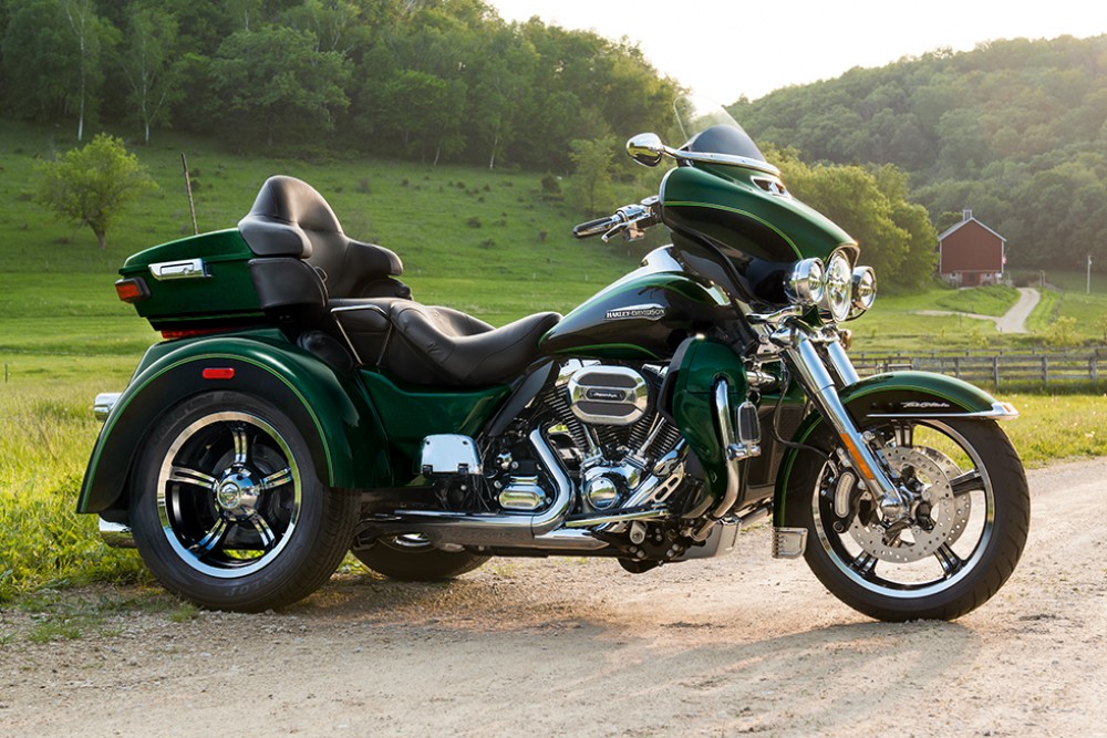 2016 HarleyDavidson Tri Glide Ultra Tanıtımı