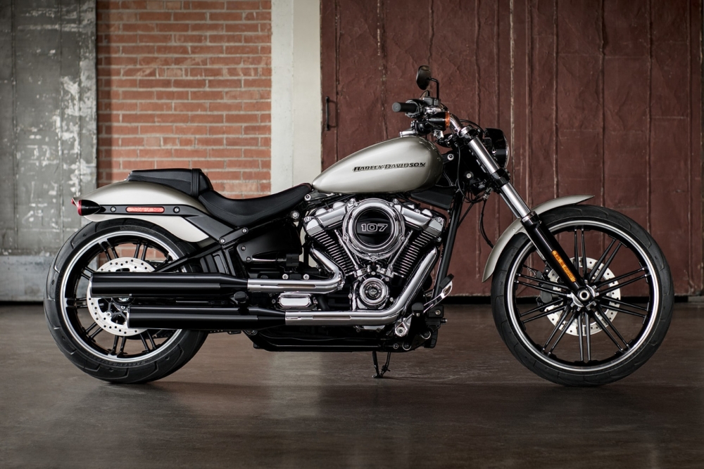 2018 Harley-Davidson Softail Breakout Tanıtımı | motorcular.com