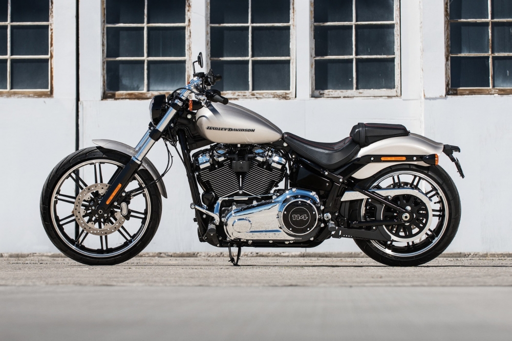 2018 Harley-Davidson Softail Breakout Tanıtımı | motorcular.com