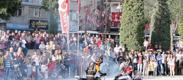 Motosiklet Şovu Elazığ'da Nefesleri Kesti