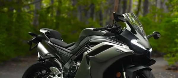 4 Silindirli CFMoto 500SR