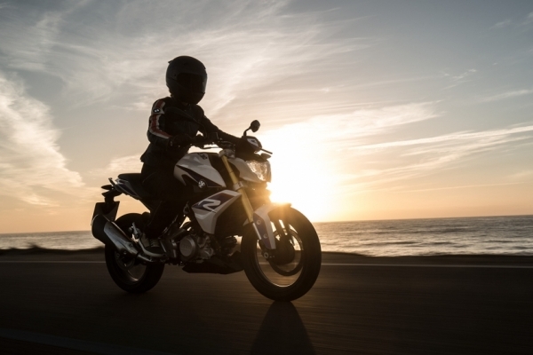 BMW G310R