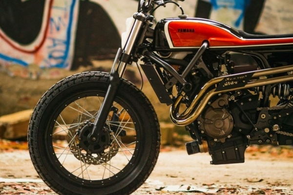 Jigsaw Customs'dan Yamaha XSR700 Tracker Modeli