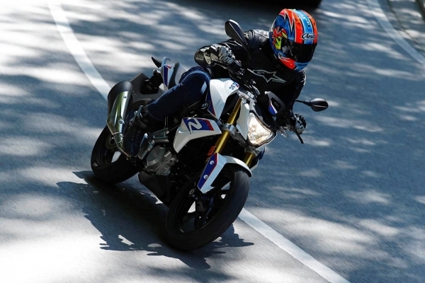 BMW G310R