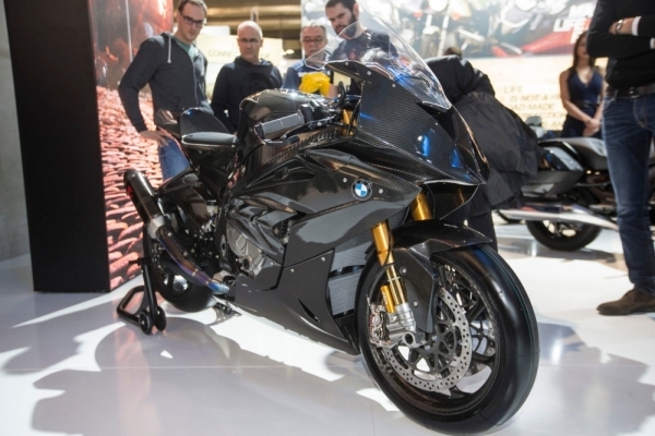 BMW HP4 RACE