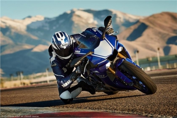 2017 Yamaha YZF R1