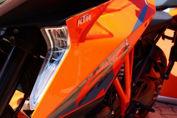 1290 Super Duke GT