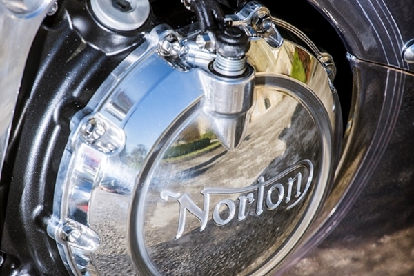 Norton V4 RR