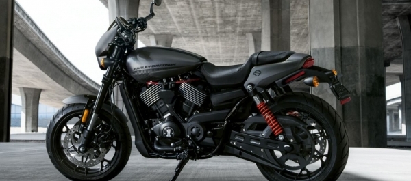 Yeni Harley-Davidson Street Rod 