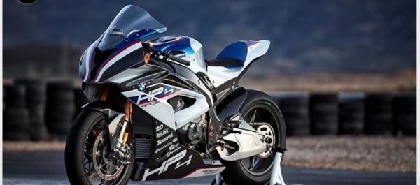 BMW'nin Yeni HP4 RACE Modelinin Detayları Ortaya Çıktı